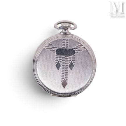 Pocket watch
made of chrome-plated metal, 1960s.
C