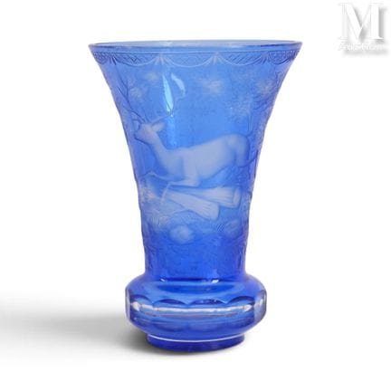 BOHEMIA: Jarrón acampanado de cristal. Segunda mit