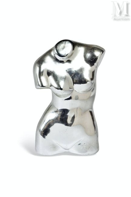 Venus de Milo (según)
Busto de mujer desnuda
Al es