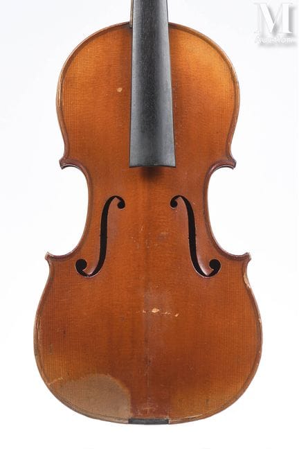 Violín francés
Mirecourt
Fondo de dos piezas de ar