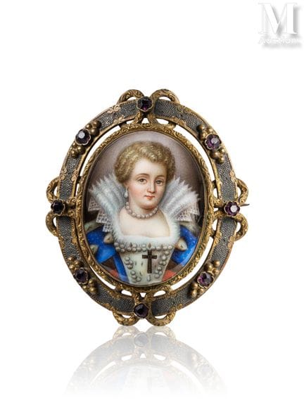 Neo-Renaissance-style brooch
set with an oval enam