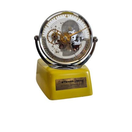 Eterna - Demonstration Model
(*) A large, impressi