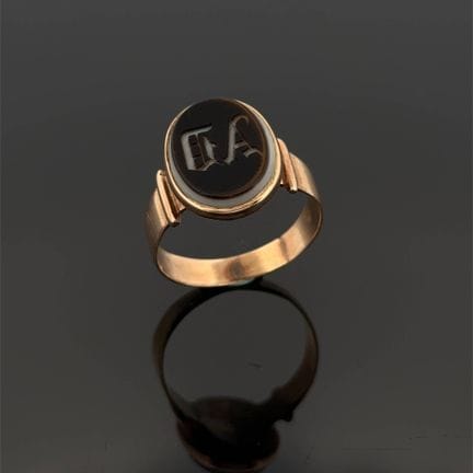 Anello signet in oro rosa (750) impreziosito da un