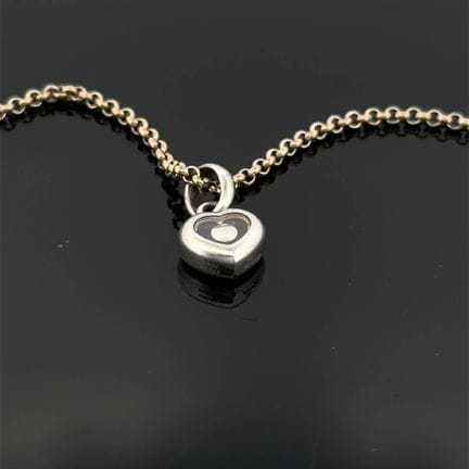 CHOPARD 
Collana con ciondolo a forma di "cuore" d