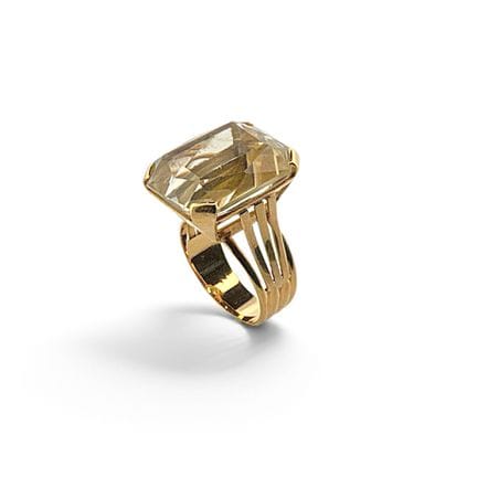 Anello in oro giallo (750) con un citrino rettango