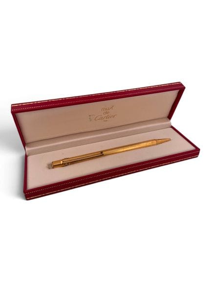 Must de CARTIER 
Kugelschreiber aus vergoldetem Me