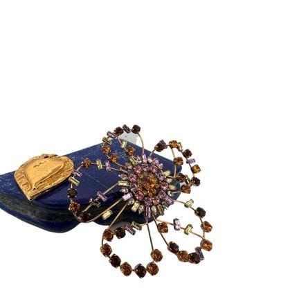 Christian LACROIX
Aufwändige Brosche aus vergoldet