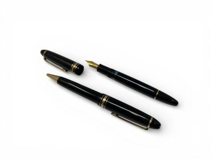 MONTBLANC
Set im Etui bestehend aus einem Füllfede
