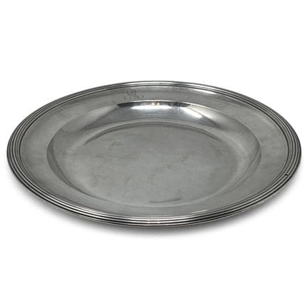 Plat creux de forme circulaire en argent (950), l'