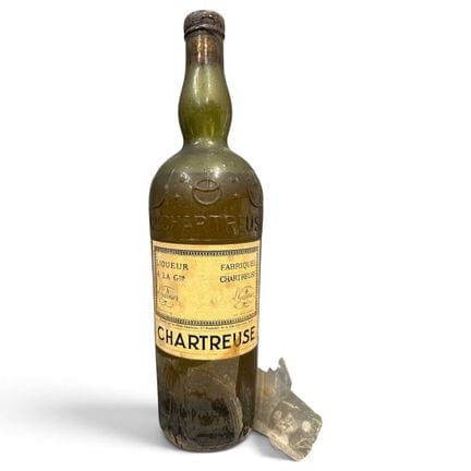 1  bouteille CHARTREUSE 1954 (et, caps cire très a