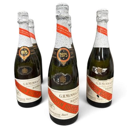7 bouteilles CHAMPAGNE "Cordon rouge",Mumm 1975 (e