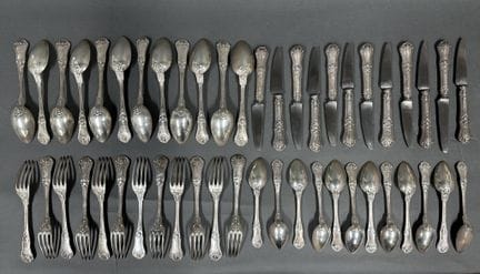 Maison PUIFORCAT
Partie de ménagère en argent (950