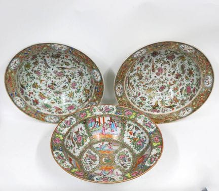 CINA, Canton - Fine del XIX secolo
Set di tre ciot