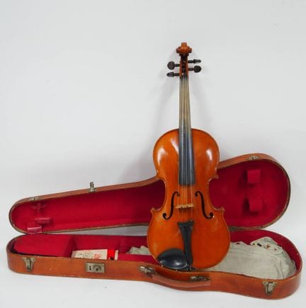 Violino 4/4, di fabbricazione francese a Mirecourt