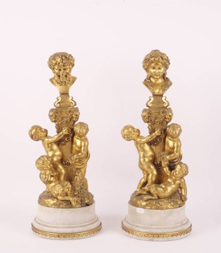 Büste einer jungen Frau mit Putten und einem Faun 