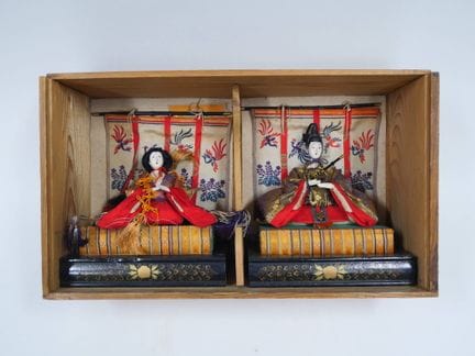 JAPAN - 20th century
A pair of hina ningyō dolls d