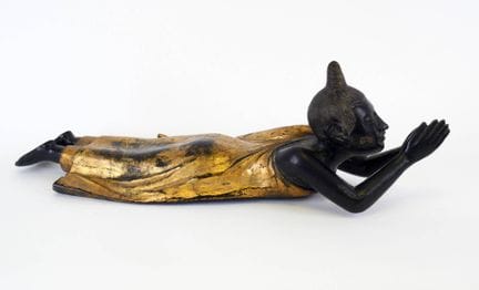 MYANMAR - 20th century
Black-and-gold lacquered wo