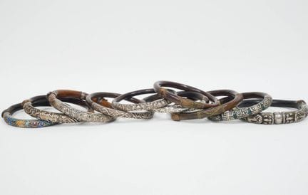 CHINA - 20th century
Set consisting of eight brace