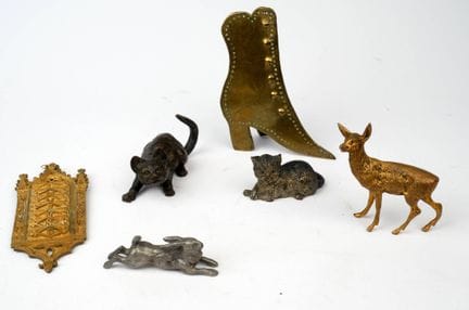 Set of six small bronze and metal figurines and de