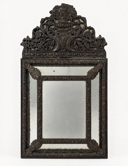 Miroir à parcloses de style Louis XIV en métal rep