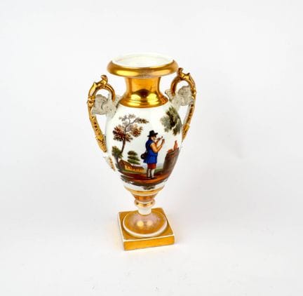Tobacco Art
Old Paris, porcelain vase decorated wi