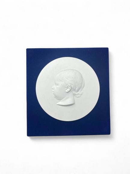 MANUFACTURE NATIONALE DE SÉVRES
Bust of a little g