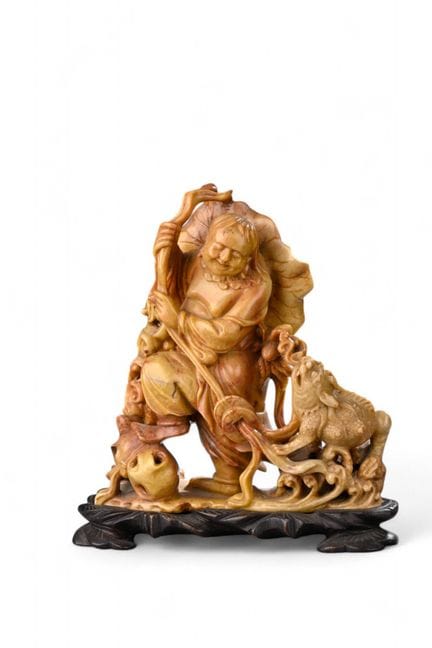 CHINA - 20th century
Soapstone sculpture depicting