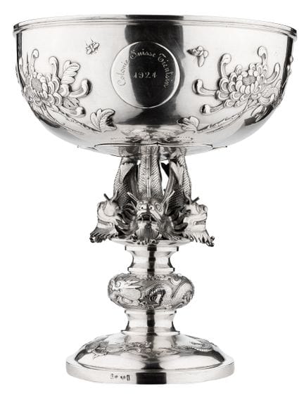 Gran copa de plata

China, hacia 1920. Compuesta p