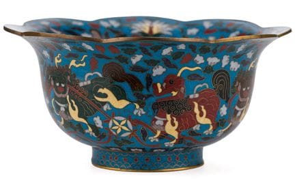 Grand bol en émail cloisonné

Japon, XXe siècle. L