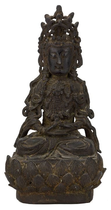 Guanyin en bronze

Chine, probablement de la dynas