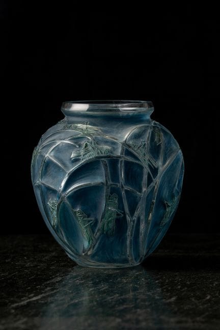 Vase Lalique « Sauterelles »

France, création de 