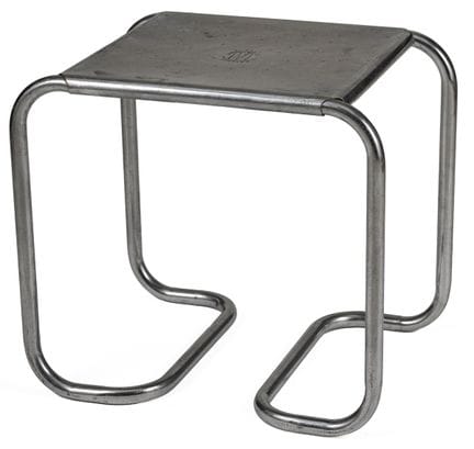Tavolino

Gran Bretagna, probabilmente anni ’30. N