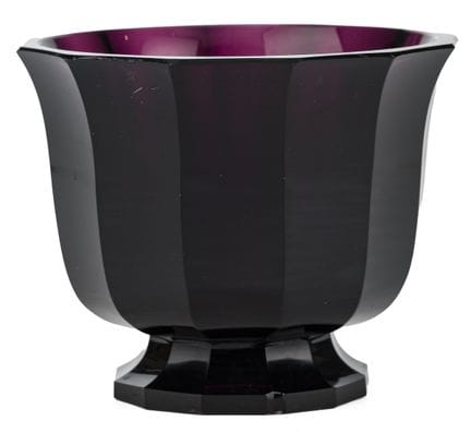 Vase de Josef Hoffmann

Création de Josef Hoffmann