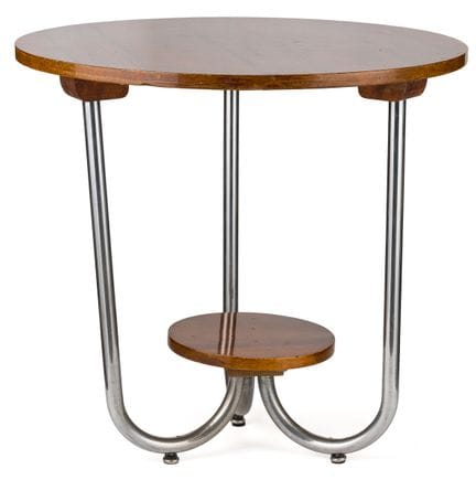 Table à boucles

Vers 1930. Piètement composé de t