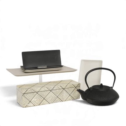 Japan, cast-iron tetsubin and sushi tableware, Rin