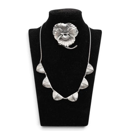 Silver brooch and necklace, first half of the 20th