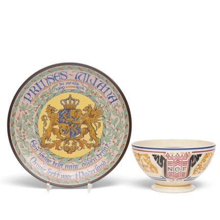 Petrus Regout, Schoonhoven; earthenware bowl, Calv