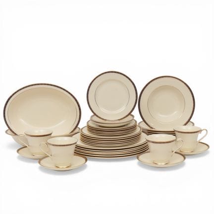 Minton, six-person porcelain service, St. James, 2