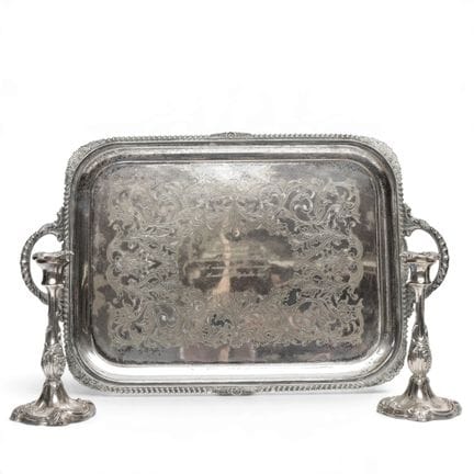 Varie decorazioni, coppia di candelieri e vassoio,