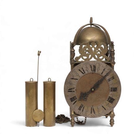 Orologio da lanterna in rame ispirato a un modello