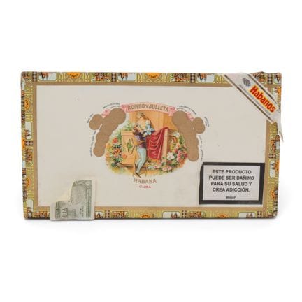 Box of Cuban cigars, Romeo Y Julieta, 25 Coronitas