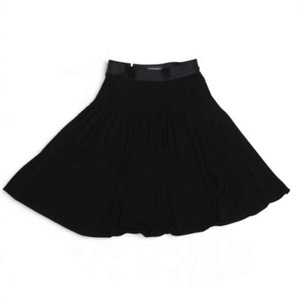 Chanel pleated skirt, 2007. Some signs of wear. Si