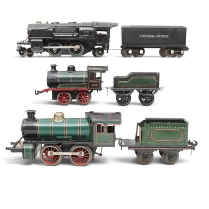 Tre modellini di locomotive con tender, tra cui Li