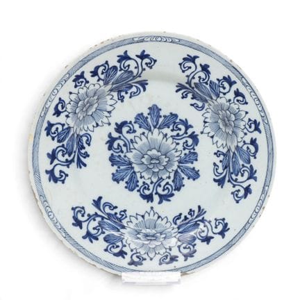 Delft, blue-and-white earthenware saucer, De Porce