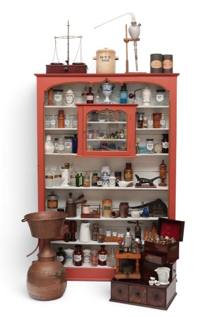 Armario de farmacia de madera de pino pintado de r