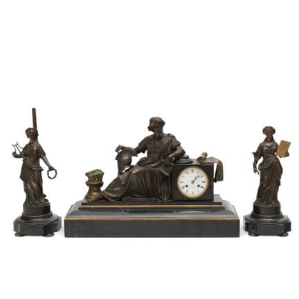 Francia, orologio in pietra dura nera, XIX secolo;