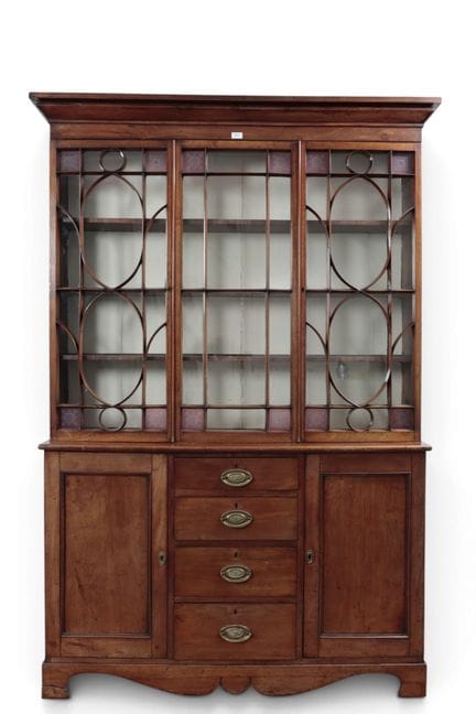 Inglaterra, vitrina de porcelana de madera de caob