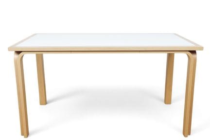 Magnus Olesen per Carl Hansen &amp; Son, Danimarca