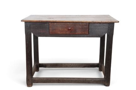 Mesita de madera de pino y roble, del siglo XVIII,