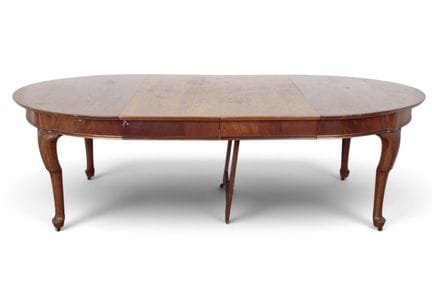 Mesa extensible ovalada de madera de caoba, hacia 